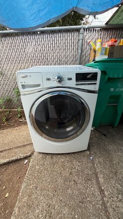 Whirlpool Front Load Washing Machine💦