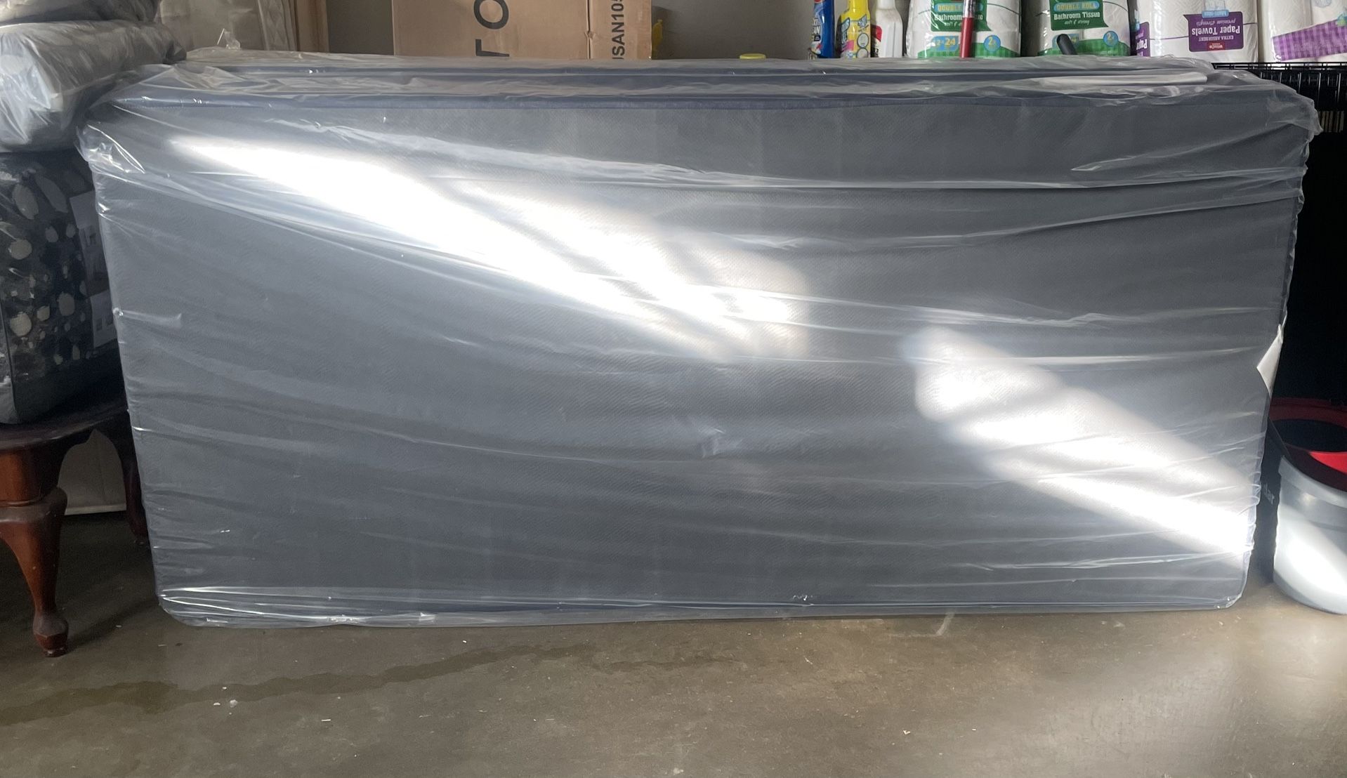 (Brand New) 2 SERTA Twin XL Box Springs ! 