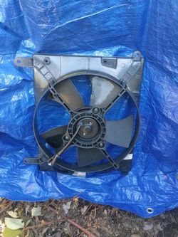Automotive Radiator Cooling Fan Assembly 97-01 Daewoo Leganza