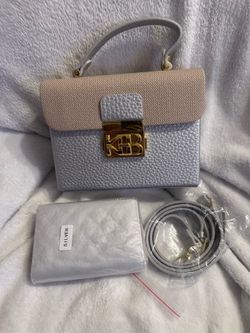 Two tone purse