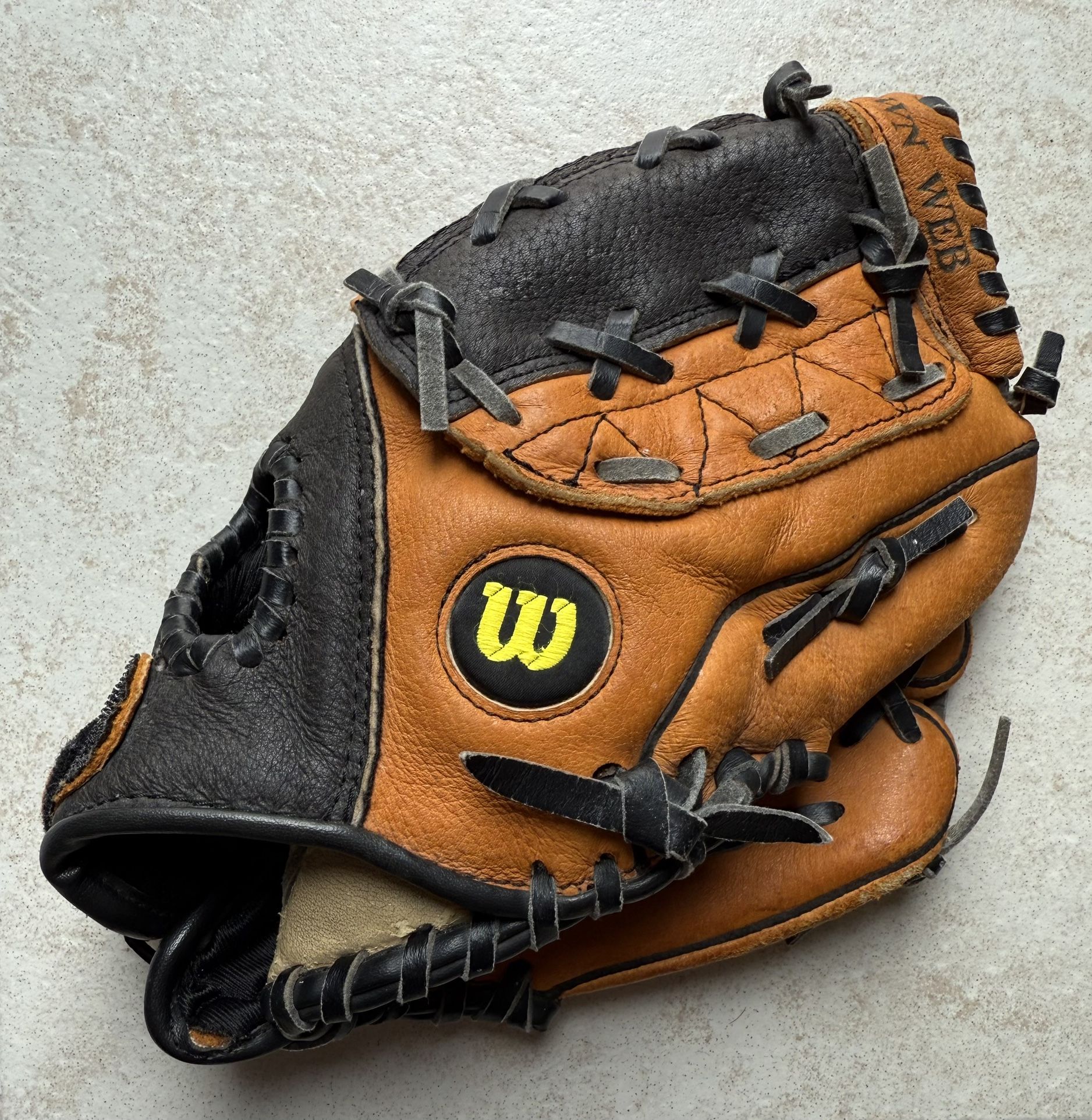Wilson Leather Crown Web T-Ball Glove. Model A1805 Pro 3 10”. Great Condition!