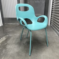 Aqua Blue Umbra Oh Chair Located By The Miami Design District
