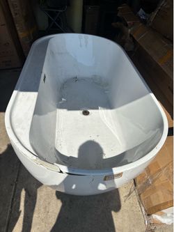 Crack free standing tub
