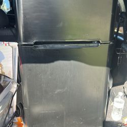 Mini Fridge Good Condition 