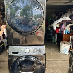 Matching Samsung washer and dryer dryer is gas