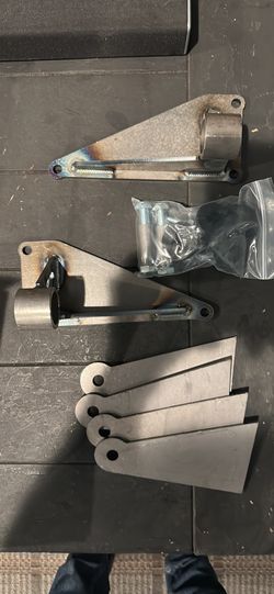 Ford 4.6 /5.4 Tig Welded Universal Engine Mounts 