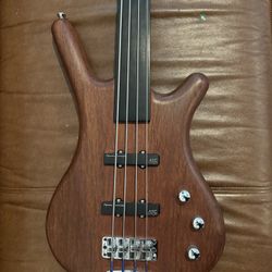 Warwick fretless Bass