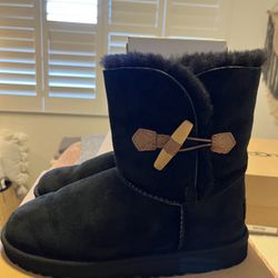 Ugg Women’s Size 6 Boots