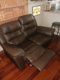 Loveseat , Great shape, recliner.
