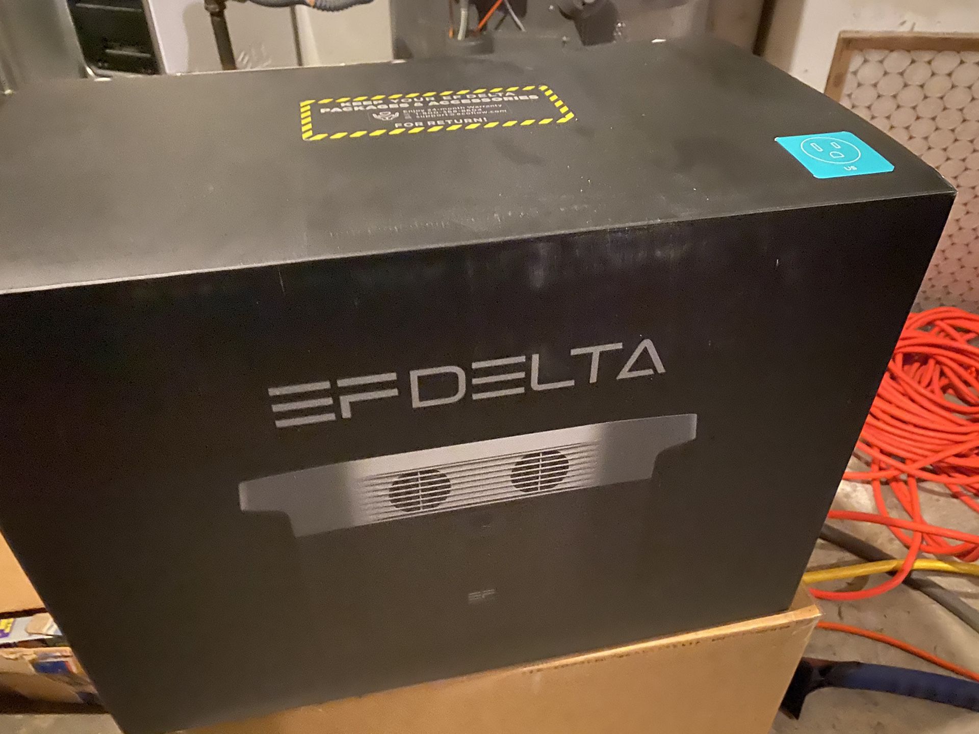 Ecoflow Delta 1300 solar generator