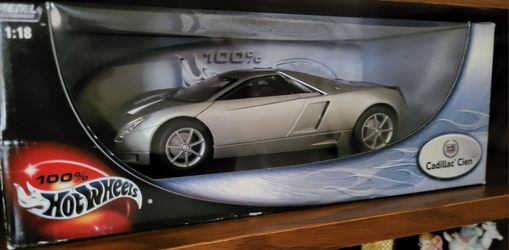 HOT WHEELS 1:18 SCALE.. Cadillac Cien