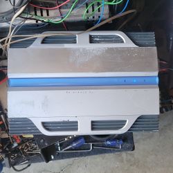 Infinity amplifier reference 611a