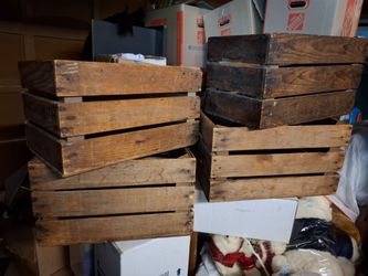 Lot of 4 VINTAGE WOODEN ORCHARD CRATES $110 OBO