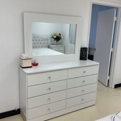 Eight Drawer With Mirror New Compressed Wood White