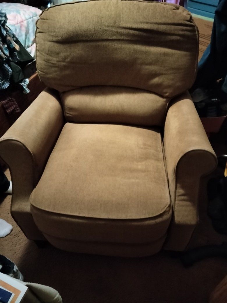 Recliner Chair 