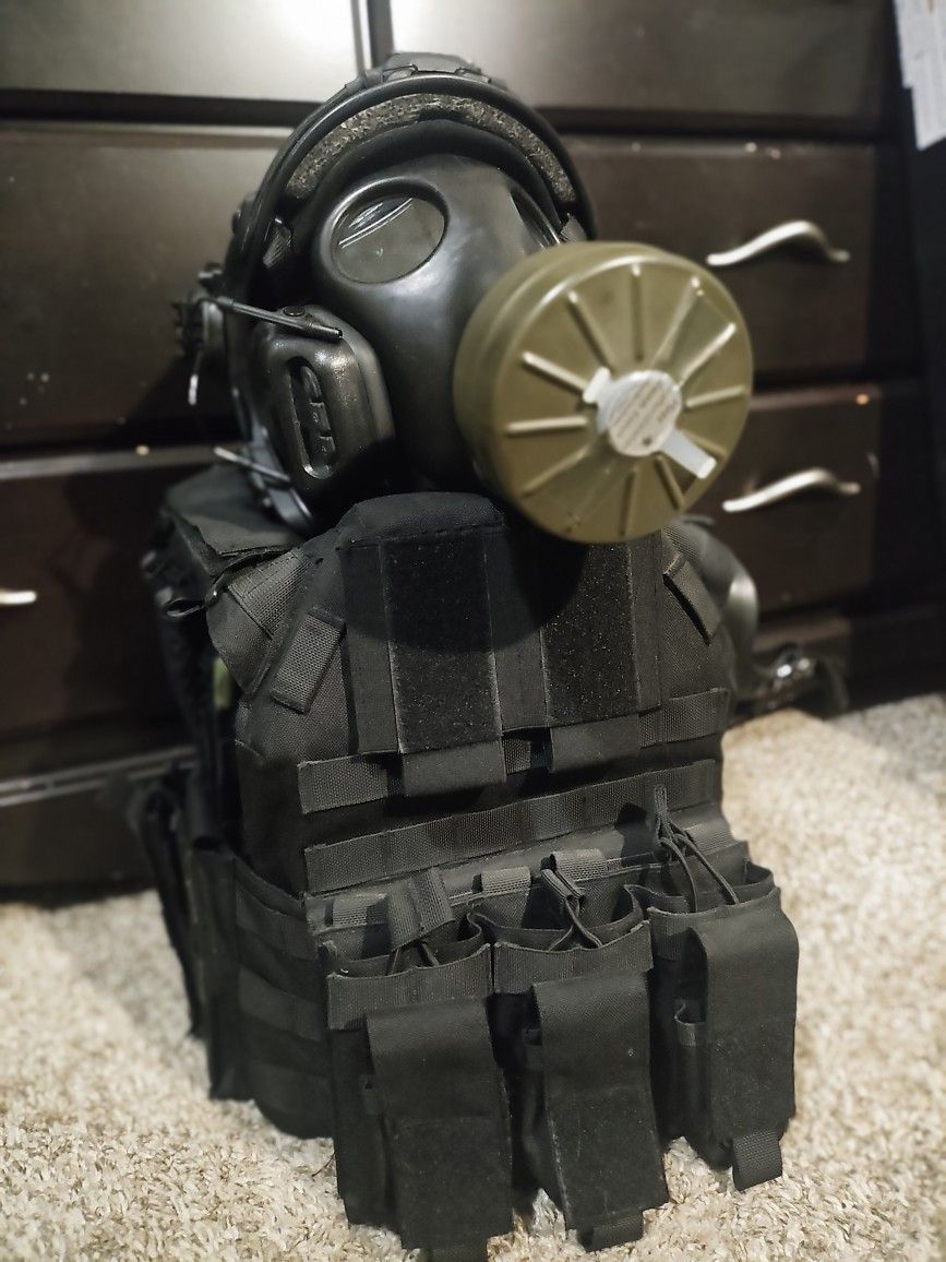 - Airsoft/Cosplay -