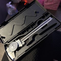 Quinn 6inch Dial Caliper