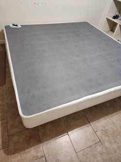 King Size Metal Box Spring and Frame