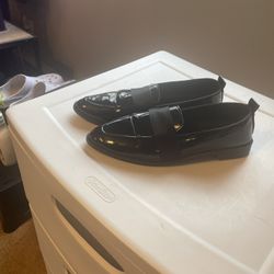 Women’s Shoe Size 10