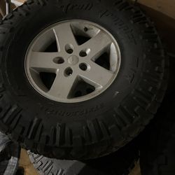Tire 