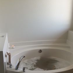 Bathtub 