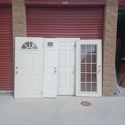 Exterior/entrance and fire rated doors in good condition (please read the description of the post)