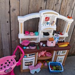 Play Chef Kitchen Comes With Everything  U See On Pictures Used Condition Ready For Pick Up South La 90043 