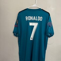 Real Madrid 2017-18 ronaldo jersey (Small,Medium,LargeXl,2xl available)