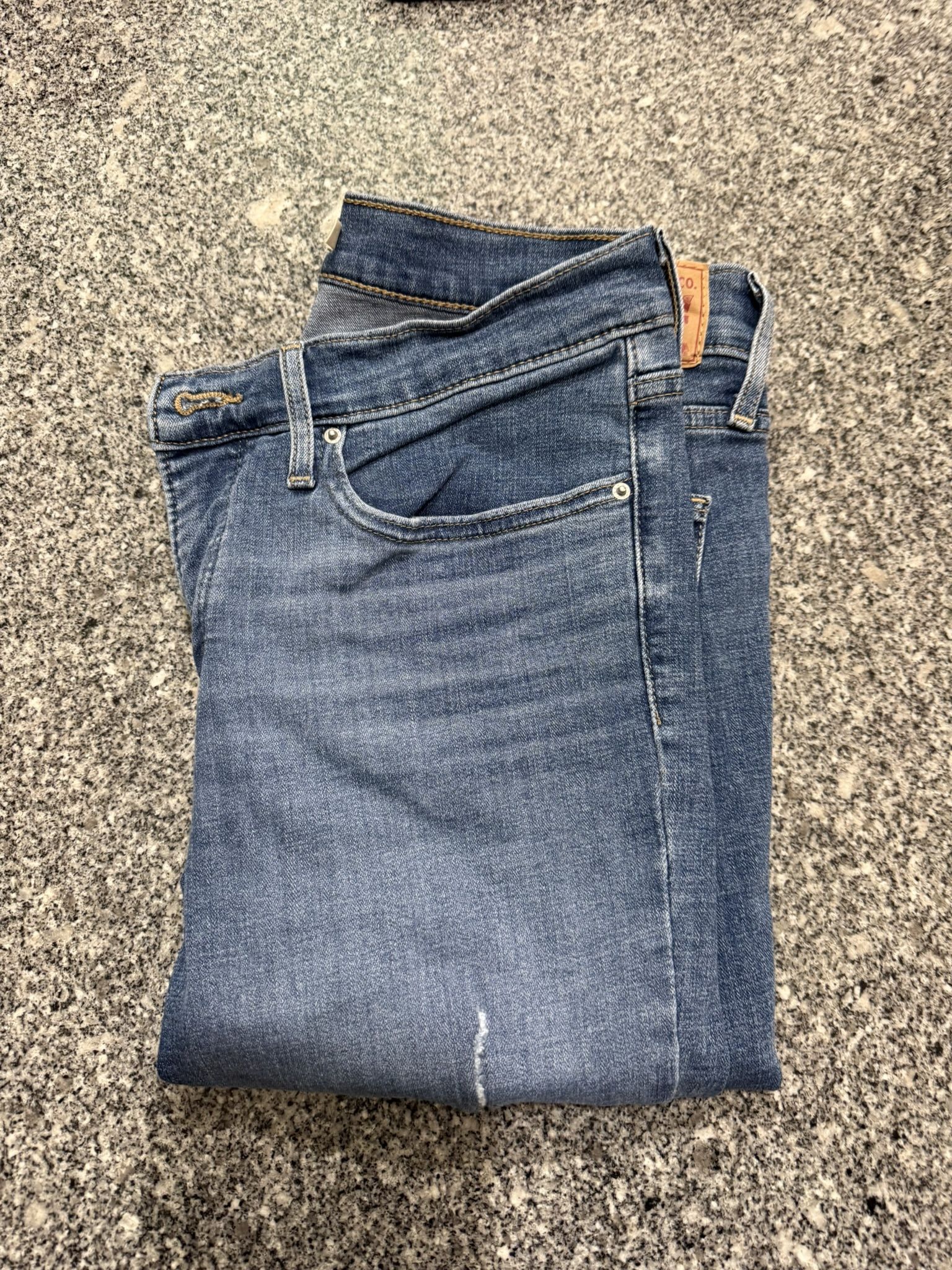 Women Levi’s Jean
