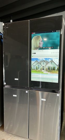 Samsung Bespoke 4-door flex refrigerator (29cu.ft.) in Black and Stainless Steel panels.