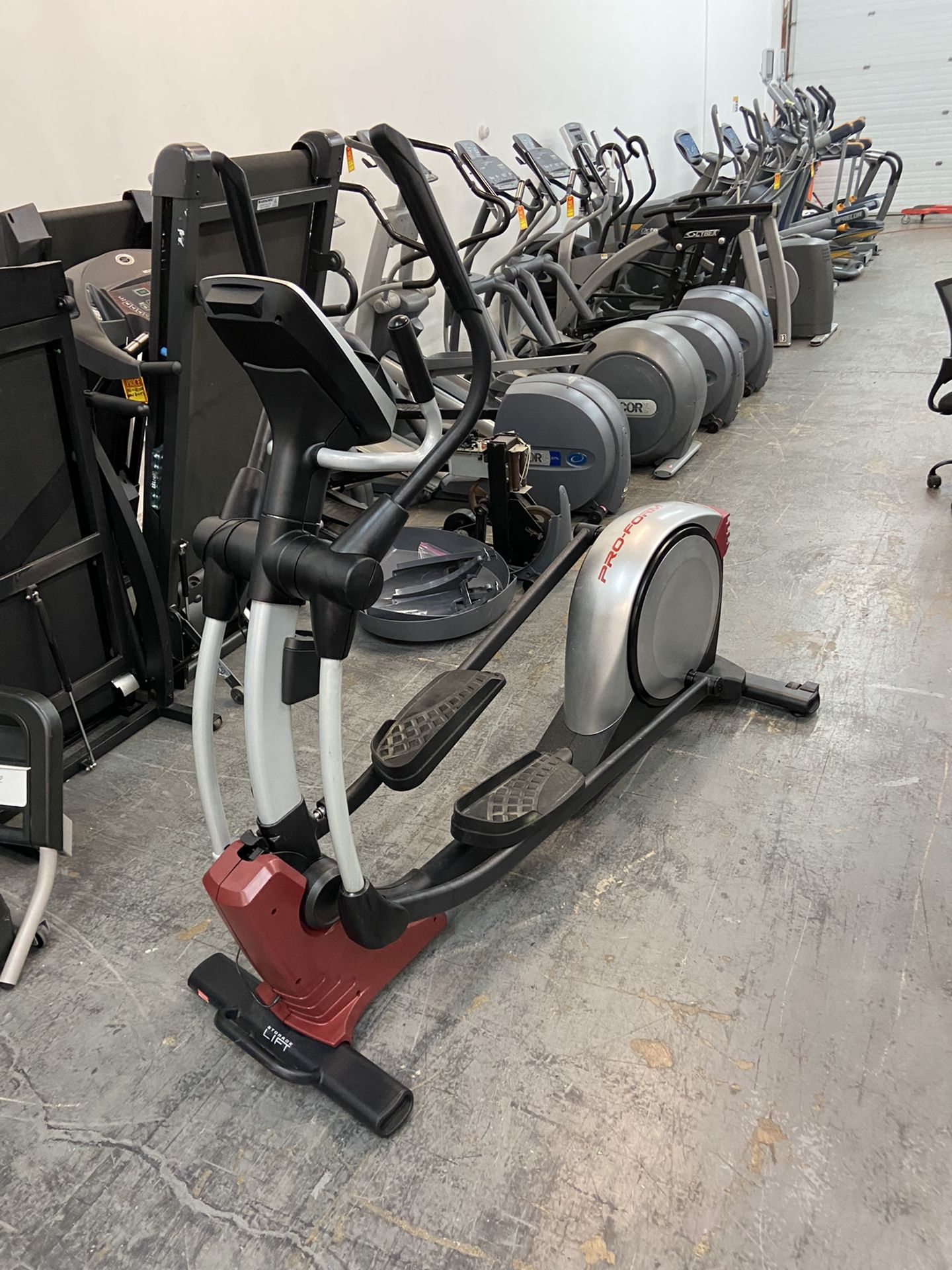 ProForm Smart Strider Elliptical Cross Trainer - Ellipticals For Home Gym Stores Vertical