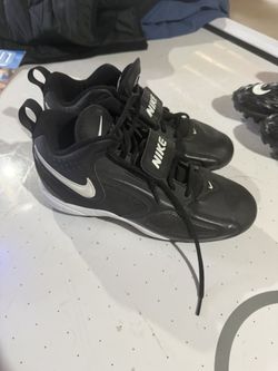 Men’s Football Cleats Size 10