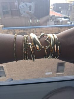8 gold bracelets set