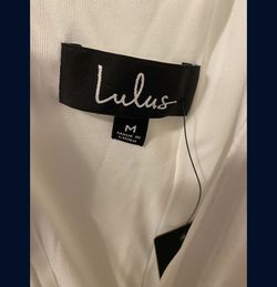 NEVER WORN Lulu ‘s Make An Entrance Wedding Dress Size Medium Thumbnail