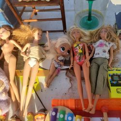 Kids Toys Disney Salt Pepper Shakers Barbies Bratz LOL Doll