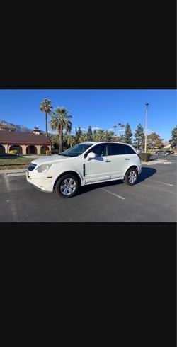 Saturn Vue White SUV