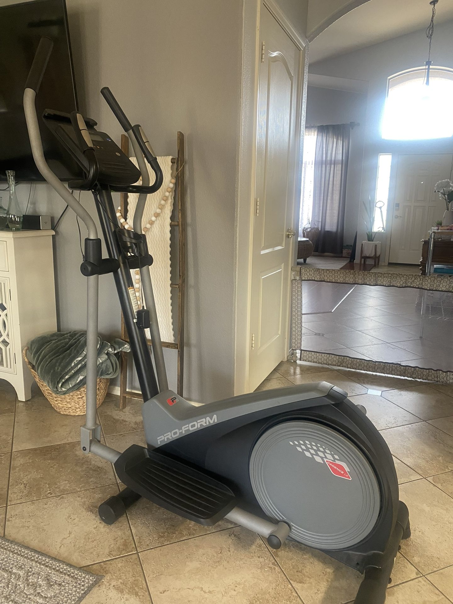 Proform Cadence LE Elliptical