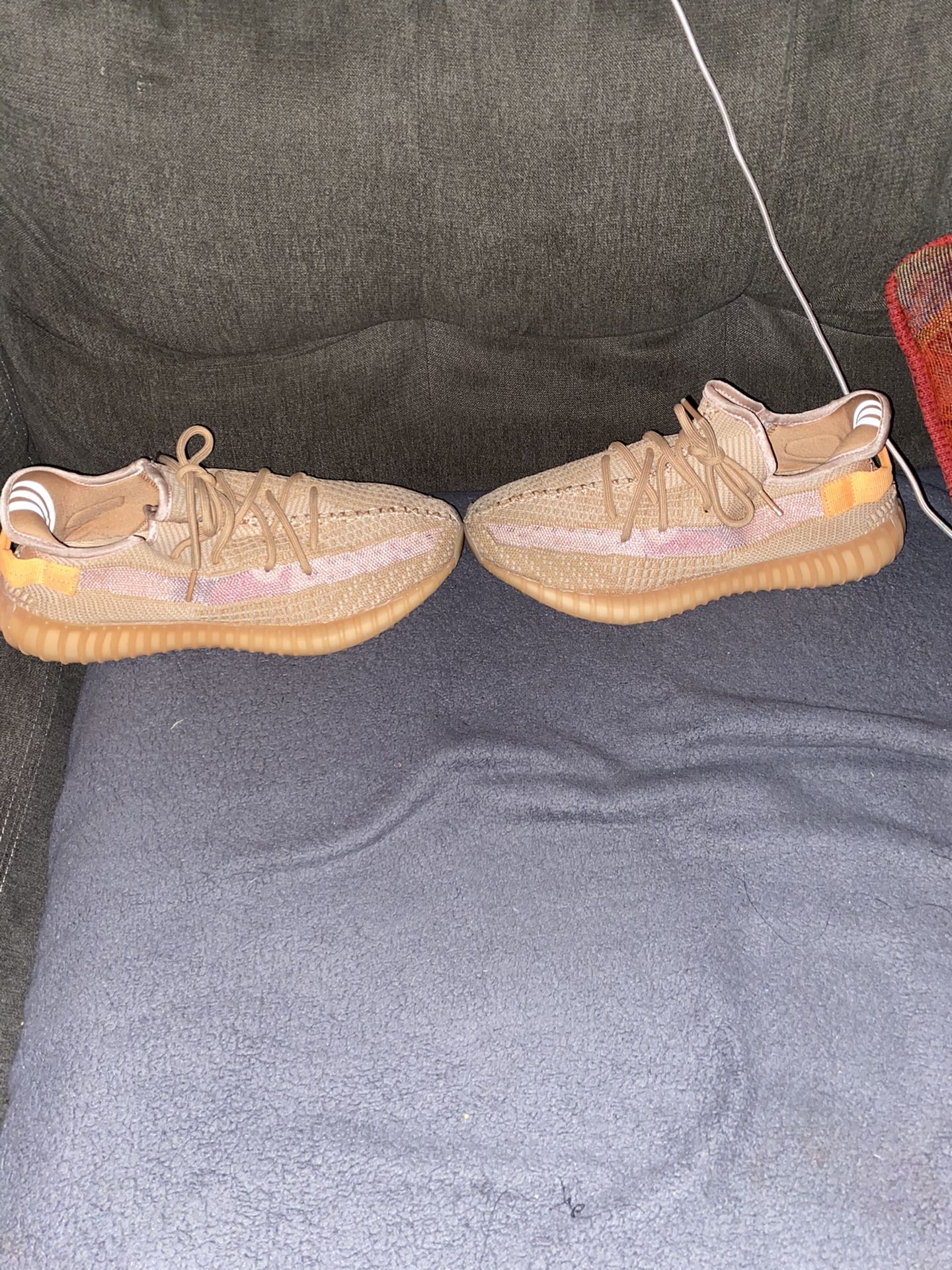 Yeezy Clay Size 9.5