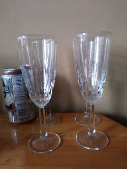 4 Glasses