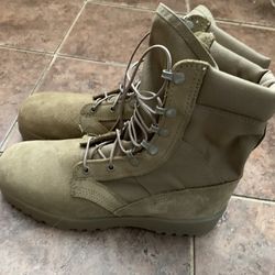 Military Boots 10 1/2 R
