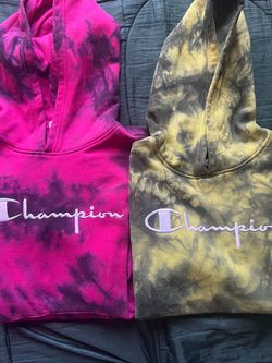 Champions hooded sweatshirt’s