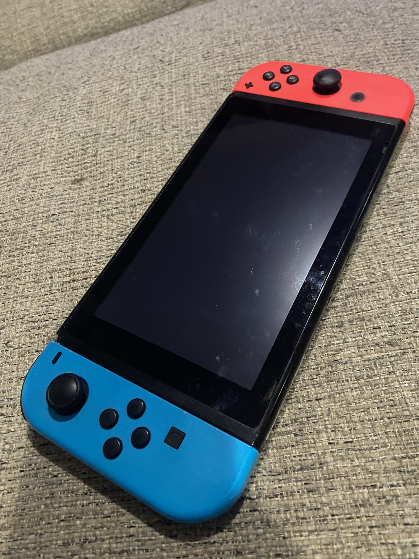 Great Condition Nintendo Switch W/ Pro Controller, Zelda, Tears Of The Kingdom