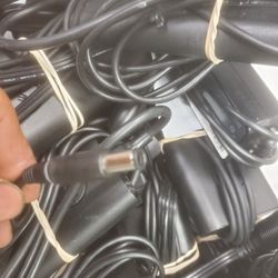 20 DELL ORIGINAL CHARGER (INV. M1009)

