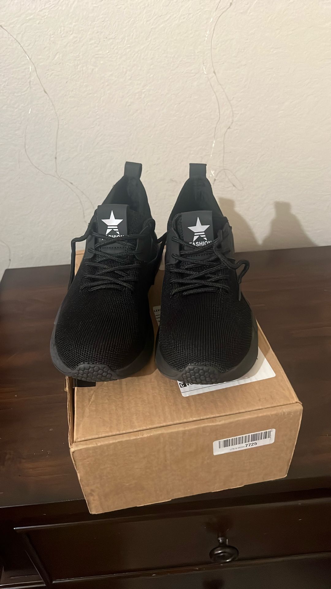 Sport Fashion Men’s Steel Toe Sz 9