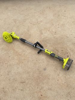 RYOBI ONE+ 18V Cordless Telescoping Power Scrubber (Tool Only)