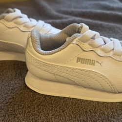 Size 5c Puma