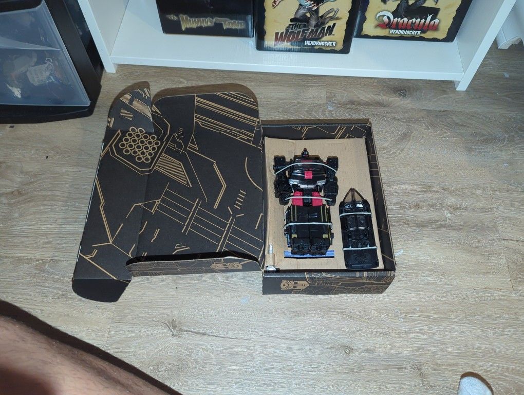 Transformers Legacy Figure