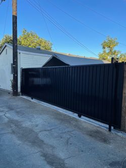 Full Privacy gate