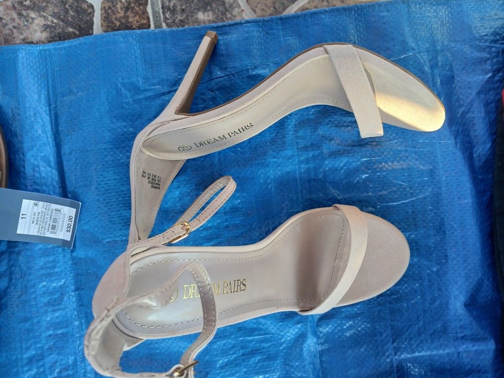 New Size 7.5 Heels