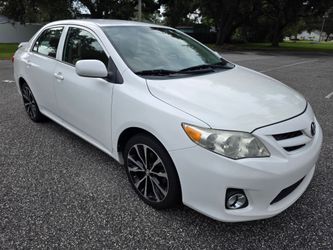 2013 Toyota Corolla SE BackupCam Navigation